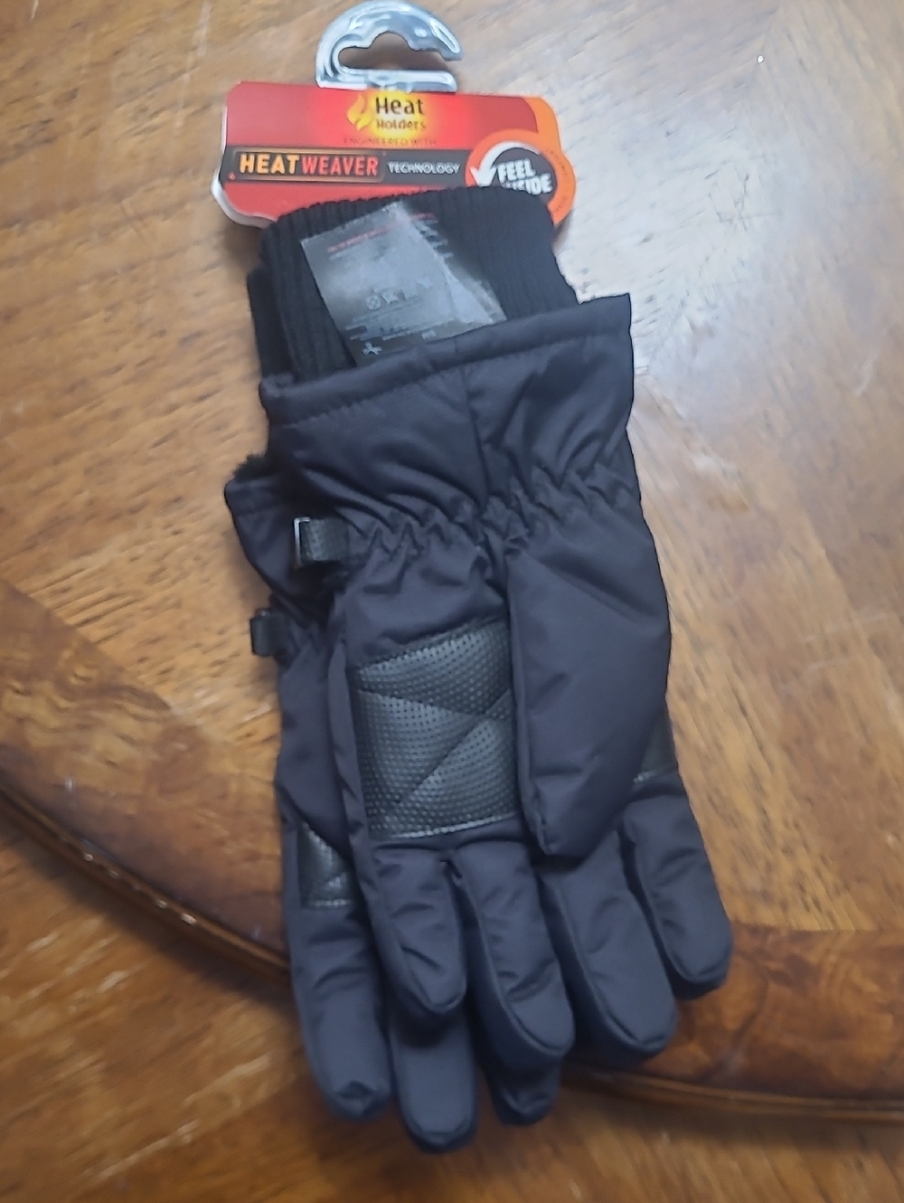 New with tag! Heat Holders Weaver Youth Small/Medium Black Winter Thermal Gloves